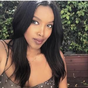 Meet your Posher, Whitney